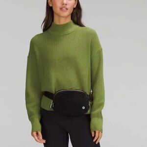 Lululemon Belt Bag Fleece Black • Travel, Running & Everyday Crossbody